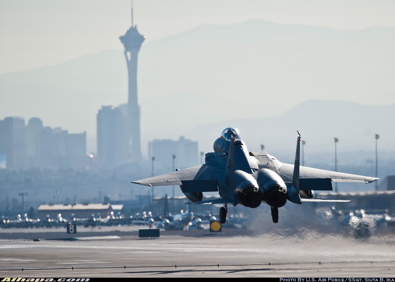 麦克唐纳-道格拉斯 F-15C&ldquo;鹰&rdquo; \vert{} ID:23424