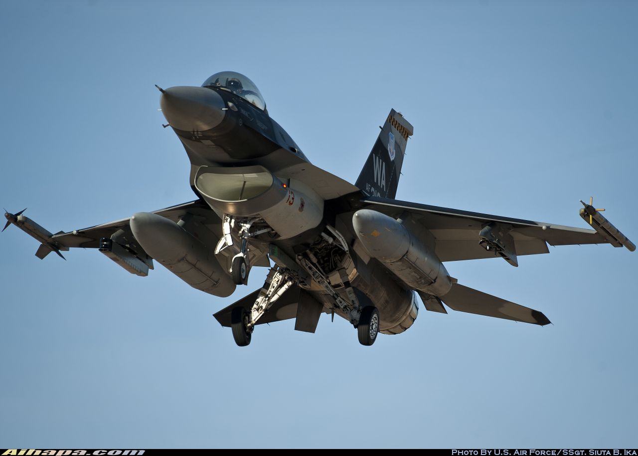 通用动力 F-16C&ldquo;战隼&rdquo; \vert{} ID:23430
