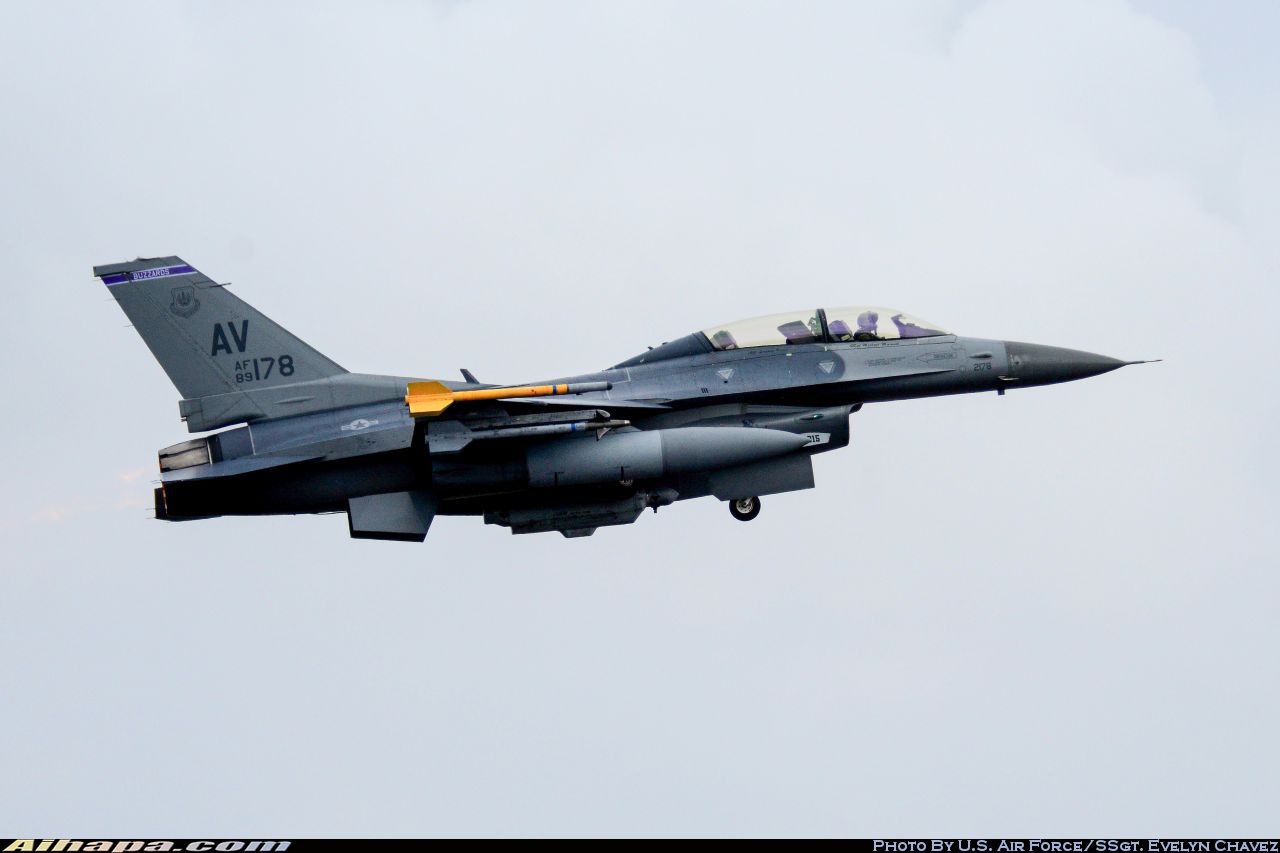 通用动力 F-16DM&ldquo;战隼&rdquo; \vert{} ID:26471