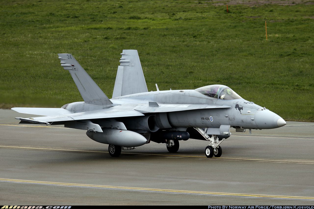 麦克唐纳-道格拉斯 F-18C&ldquo;大黄蜂&rdquo; \vert{} ID:26411