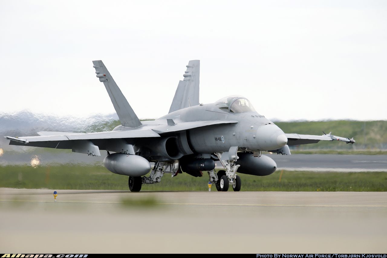 麦克唐纳-道格拉斯 F-18C&ldquo;大黄蜂&rdquo; \vert{} ID:26397