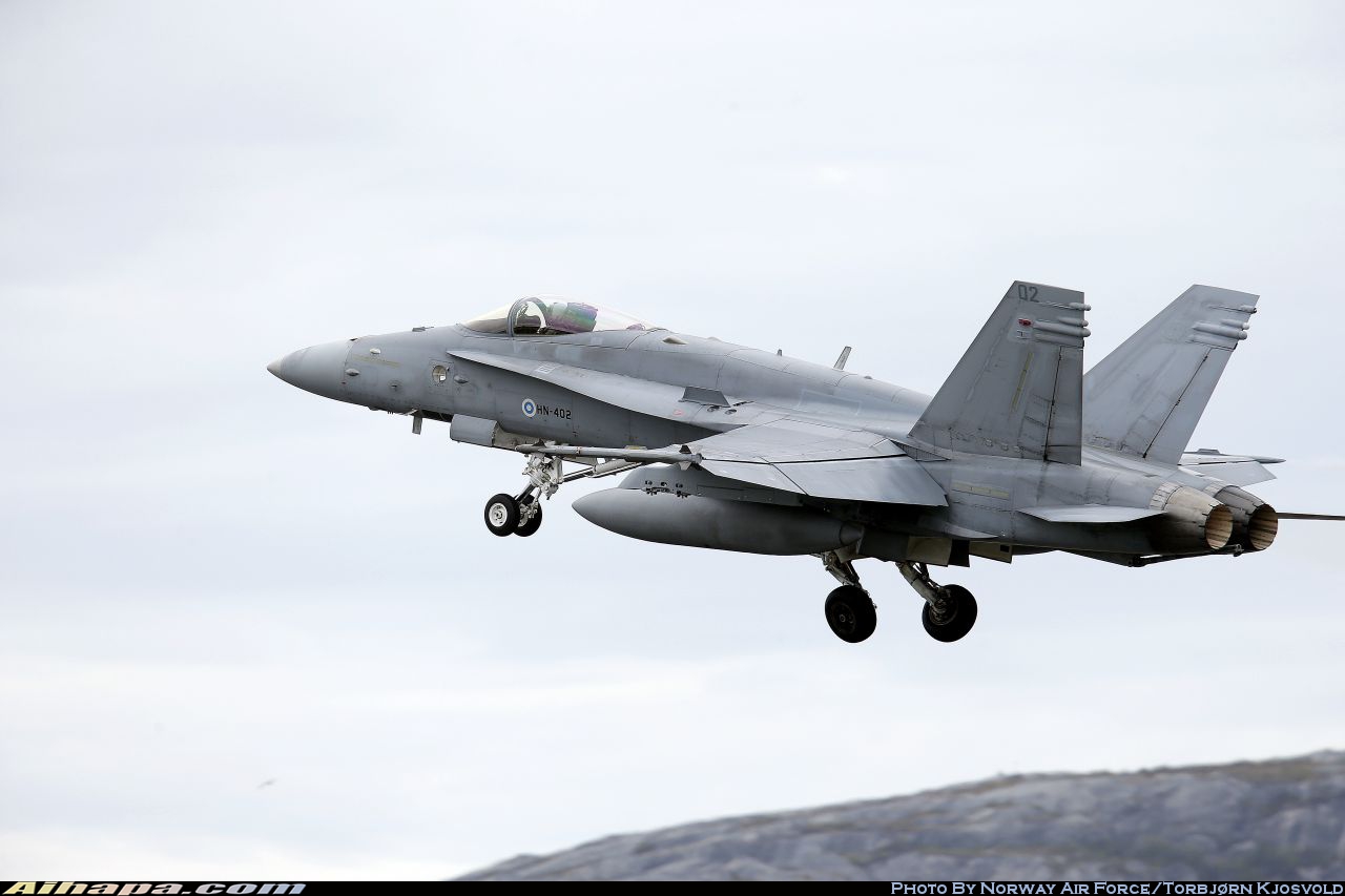 麦克唐纳-道格拉斯 F-18C&ldquo;大黄蜂&rdquo; \vert{} ID:26395