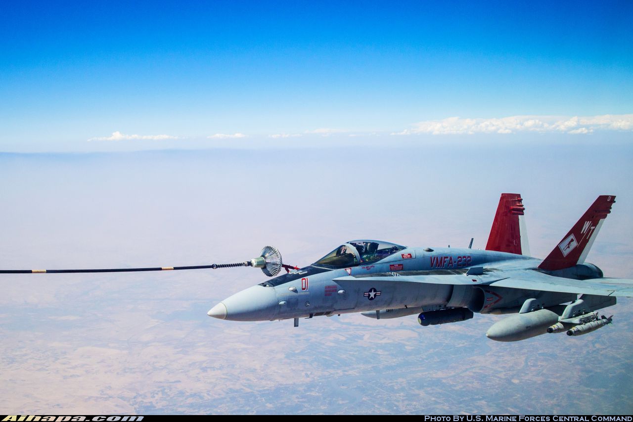 麦克唐纳-道格拉斯 F/A-18C&ldquo;大黄蜂&rdquo; \vert{} ID:30791
