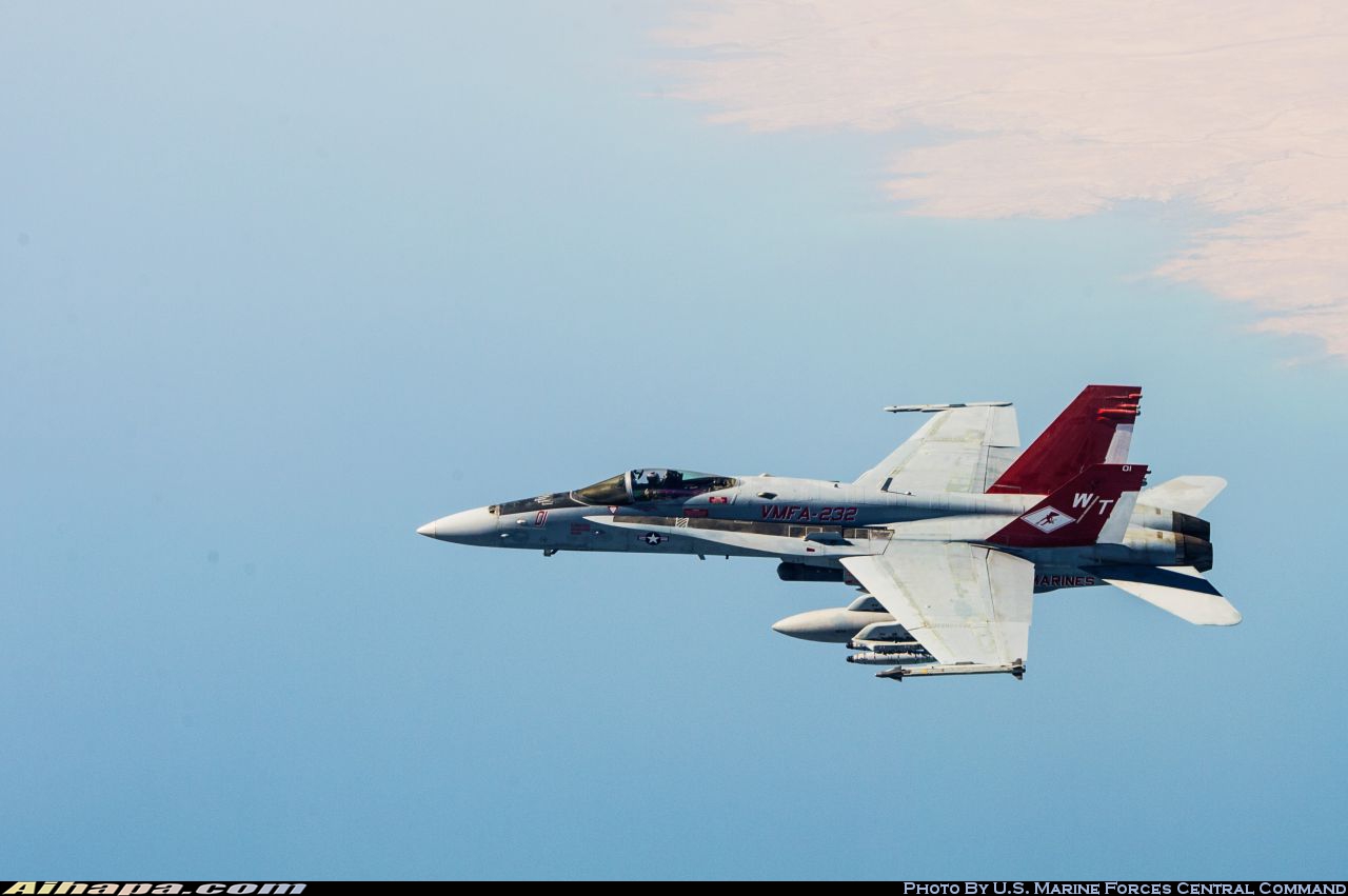 麦克唐纳-道格拉斯 F/A-18C&ldquo;大黄蜂&rdquo; \vert{} ID:30785