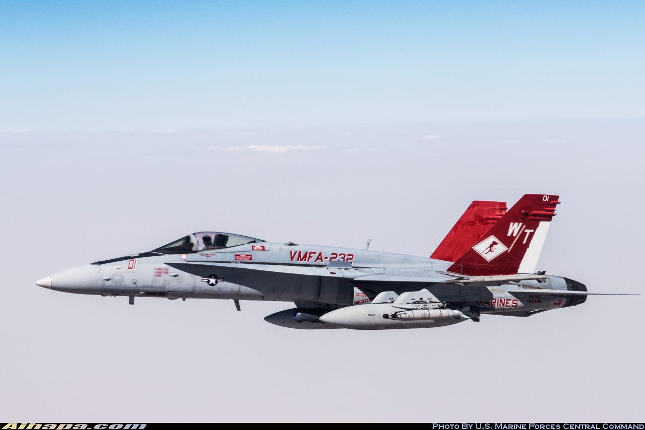 麦克唐纳-道格拉斯 F/A-18C&ldquo;大黄蜂&rdquo; \vert{} ID:30777