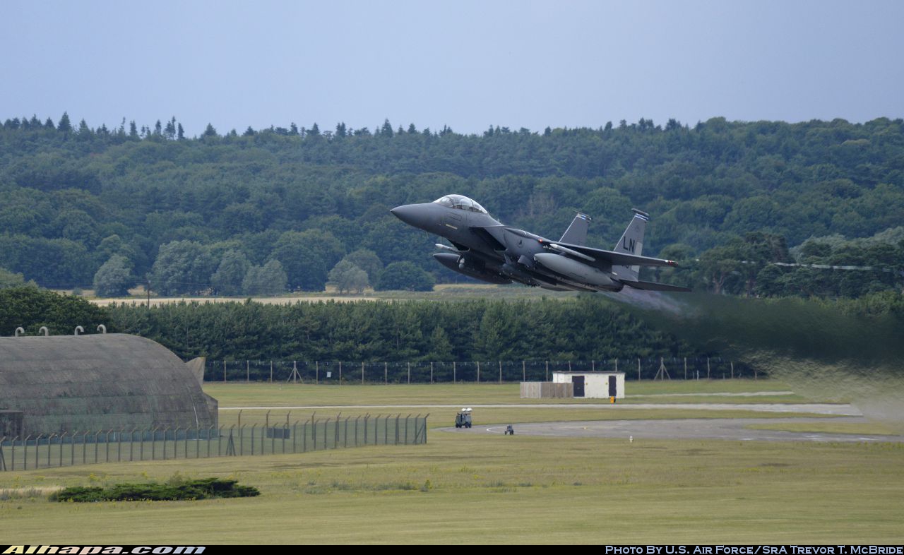 麦克唐纳-道格拉斯 F-15E&ldquo;攻击鹰&rdquo; \vert{} ID:27769