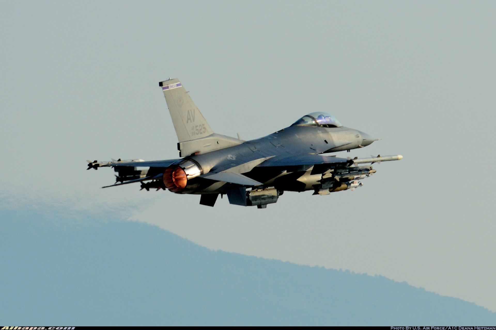 通用动力 F-16CM&ldquo;战隼&rdquo; \vert{} ID:30755