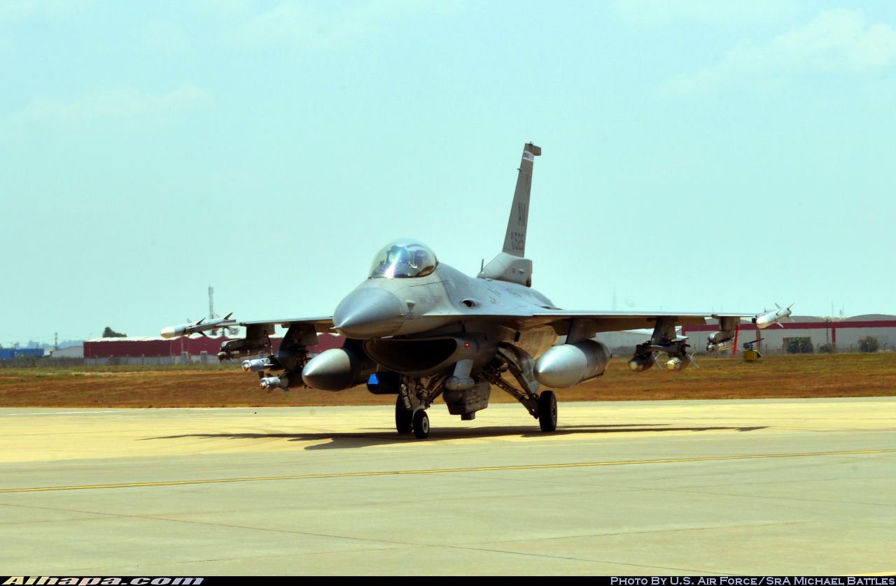 通用动力 F-16CM&ldquo;战隼&rdquo; \vert{} ID:30761