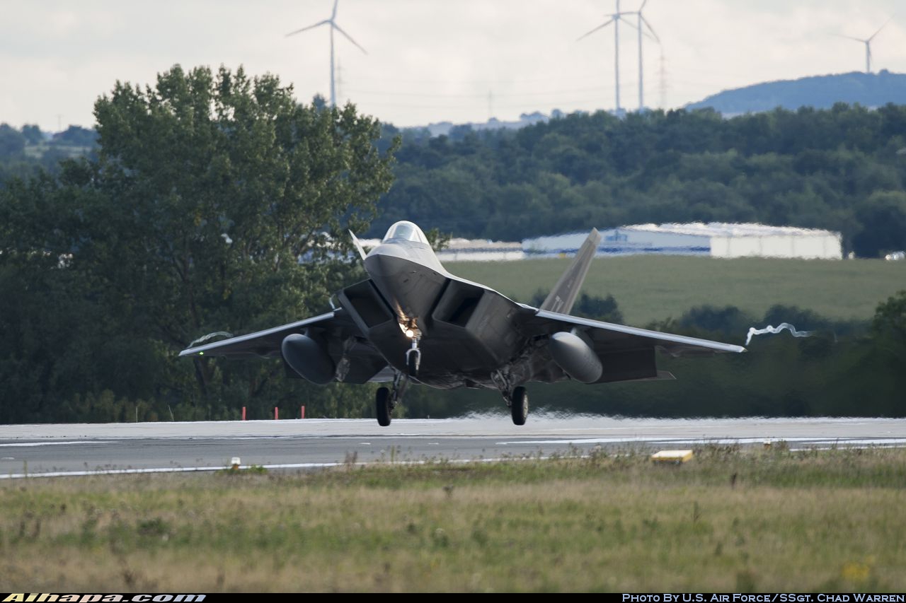 洛克希德-马丁 F-22A&ldquo;猛禽&rdquo; \vert{} ID:28131