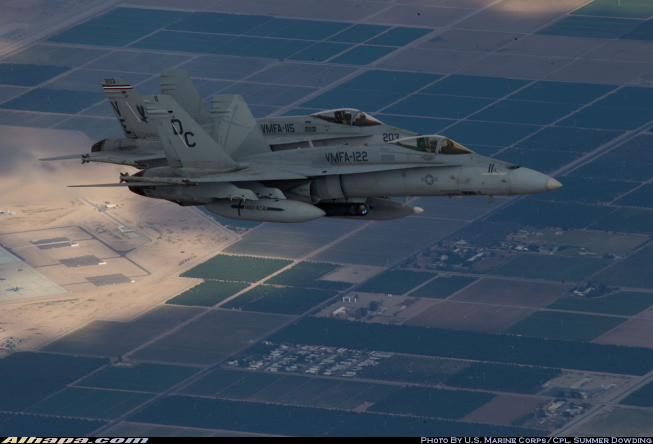 麦克唐纳-道格拉斯 F/A-18C&ldquo;大黄蜂&rdquo; \vert{} ID:31157