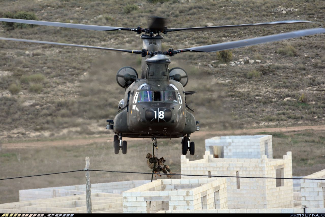 波音 CH-47D&ldquo;支奴干&rdquo;(414) \vert{} ID:30401