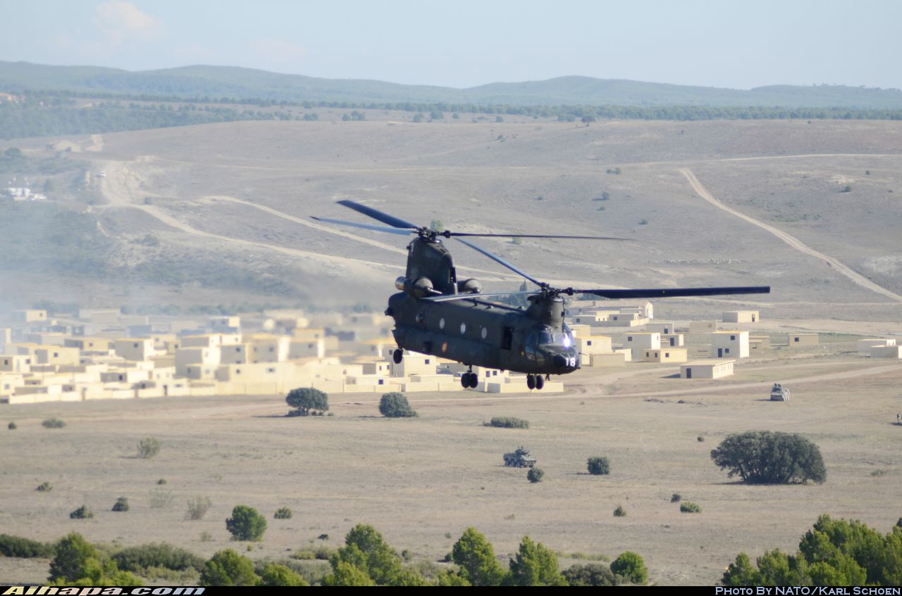 波音 CH-47D&ldquo;支奴干&rdquo;(414) \vert{} ID:30355