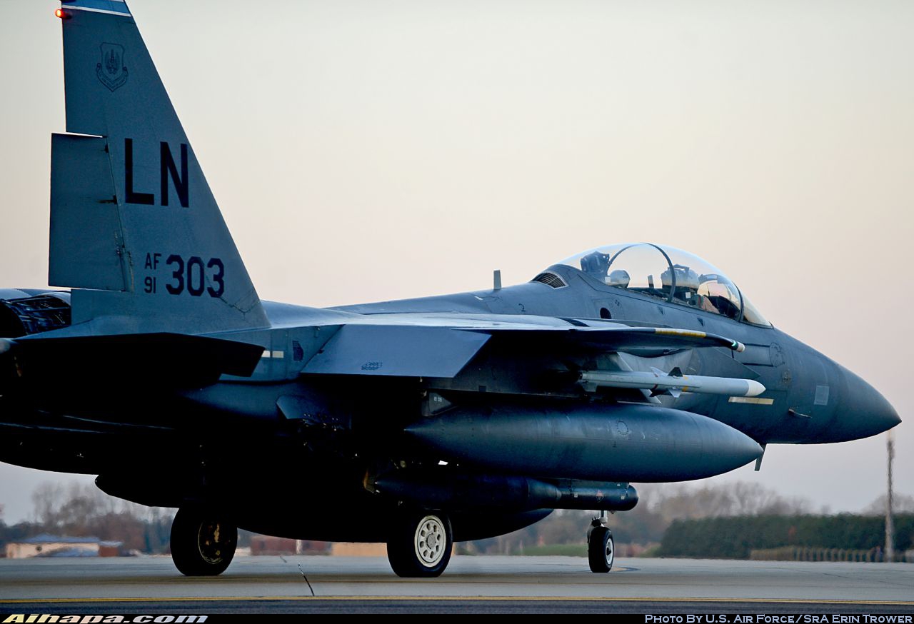 麦克唐纳-道格拉斯 F-15E&ldquo;攻击鹰&rdquo; \vert{} ID:30884