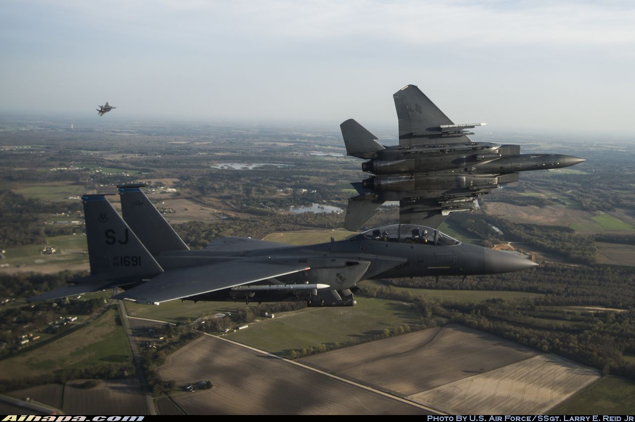 麦克唐纳-道格拉斯 F-15E&ldquo;攻击鹰&rdquo; \vert{} ID:31629