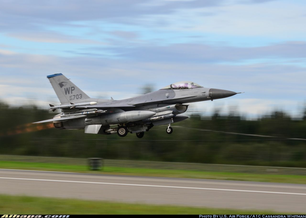 通用动力 F-16CG&ldquo;夜隼&rdquo; \vert{} ID:36147