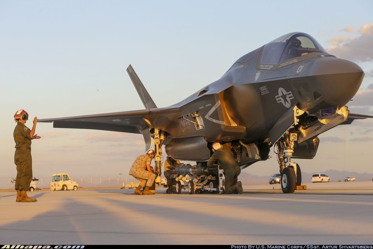 洛克希德-马丁 F-35B&ldquo;闪电&rdquo;Ⅱ \vert{} ID:34263