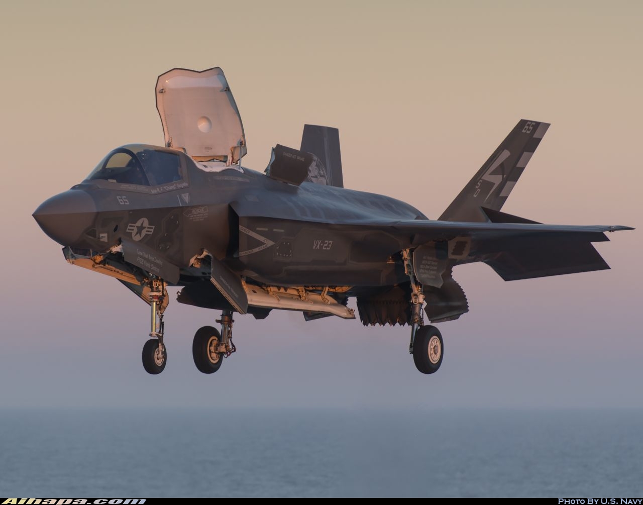 洛克希德-马丁 F-35B&ldquo;闪电&rdquo;Ⅱ \vert{} ID:34209