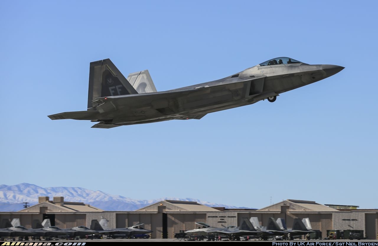 洛克希德-马丁 F-22A&ldquo;猛禽&rdquo; \vert{} ID:36086
