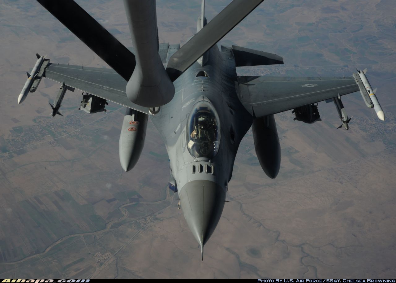 洛克希德-马丁 F-16CM&ldquo;战隼&rdquo; \vert{} ID:23180