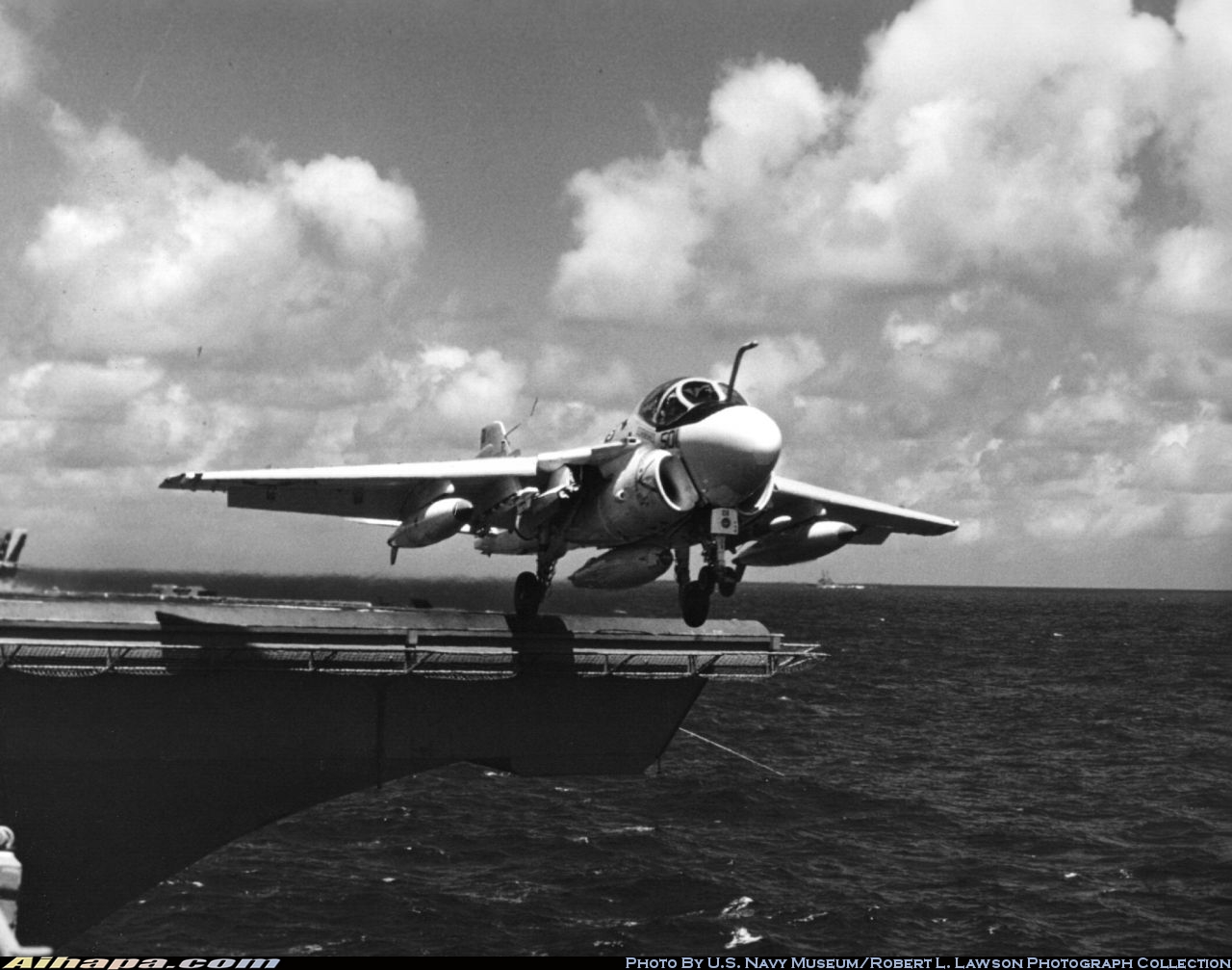 格鲁曼 A-6E&ldquo;入侵者&rdquo; \vert{} ID:35183