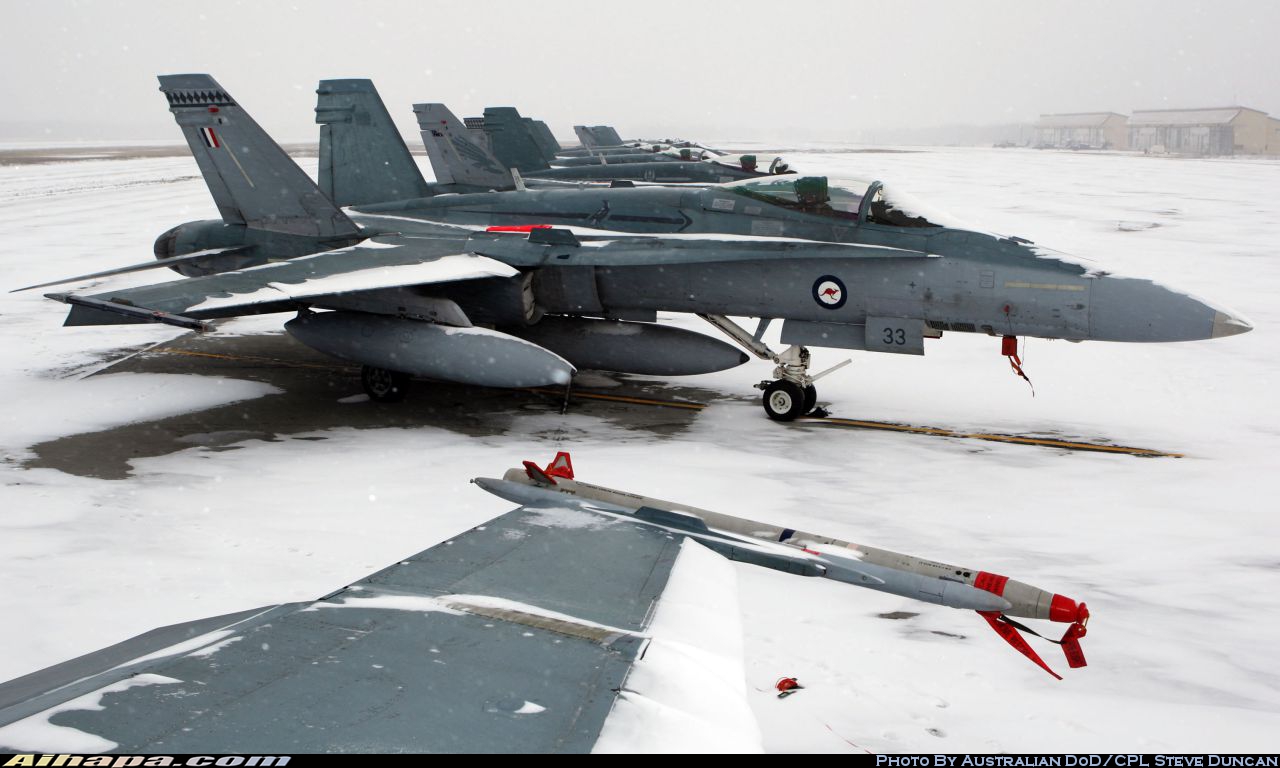 麦克唐纳-道格拉斯 F/A-18A&ldquo;大黄蜂&rdquo; \vert{} ID:18034