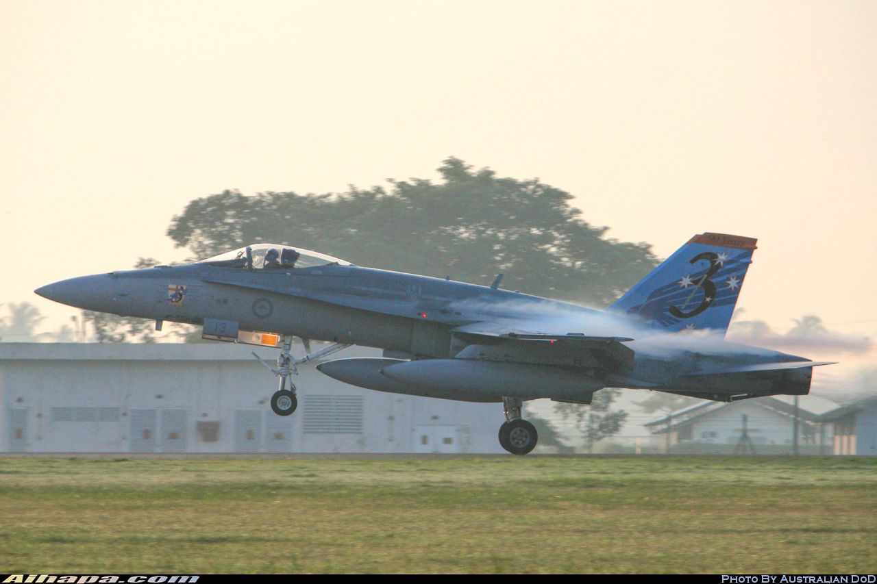 麦克唐纳-道格拉斯 F/A-18A&ldquo;大黄蜂&rdquo; \vert{} ID:19590