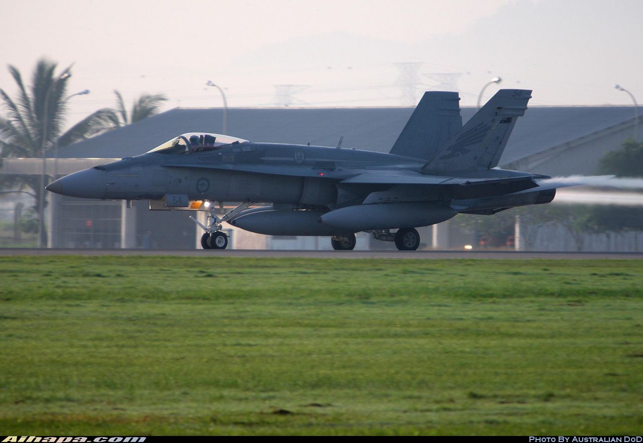 麦克唐纳-道格拉斯 F/A-18A&ldquo;大黄蜂&rdquo; \vert{} ID:19584