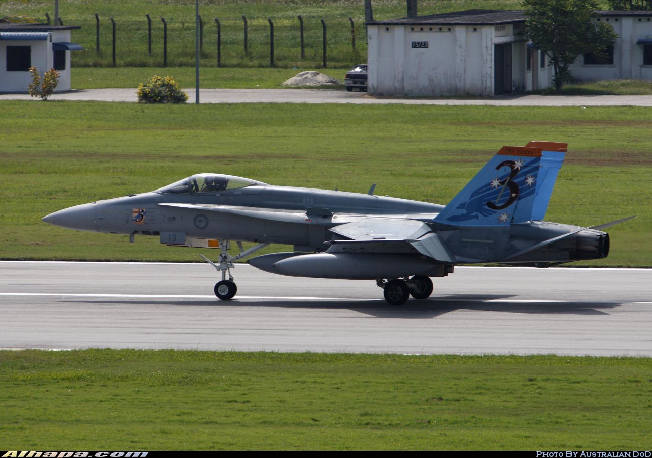 麦克唐纳-道格拉斯 F/A-18A&ldquo;大黄蜂&rdquo; \vert{} ID:19586