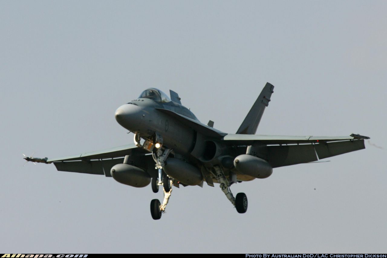 麦克唐纳-道格拉斯 F/A-18A&ldquo;大黄蜂&rdquo; \vert{} ID:19159