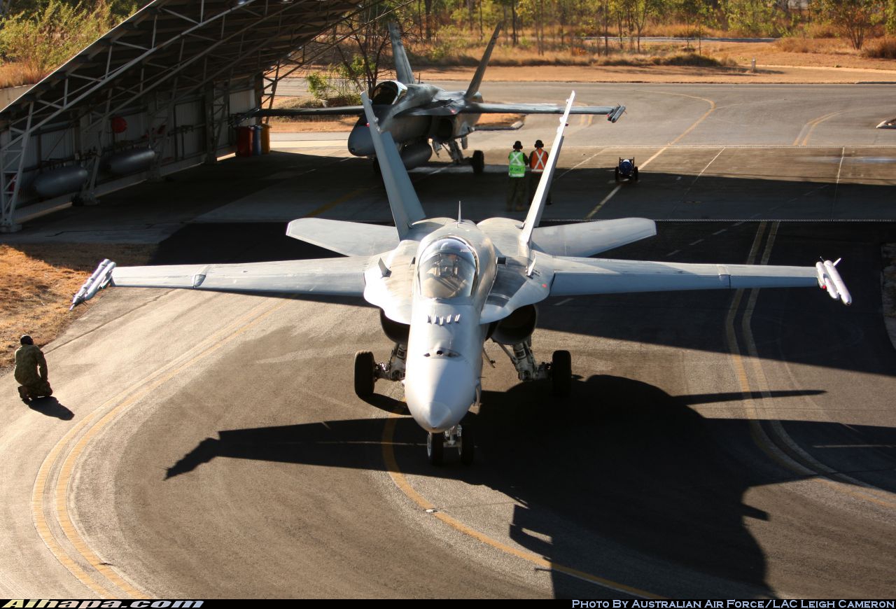 麦克唐纳-道格拉斯 F/A-18A&ldquo;大黄蜂&rdquo; \vert{} ID:19183