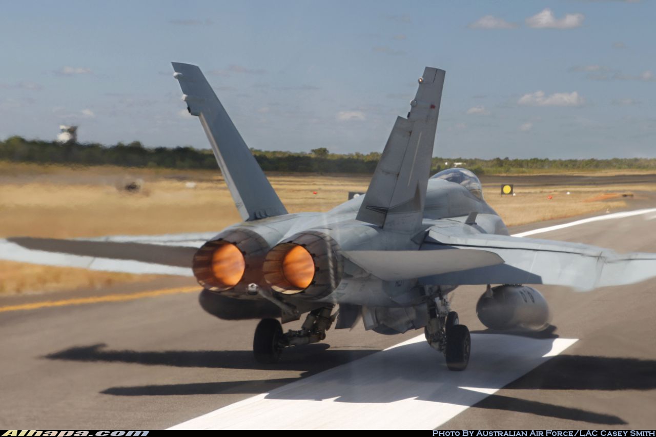麦克唐纳-道格拉斯 F/A-18A&ldquo;大黄蜂&rdquo; \vert{} ID:19299