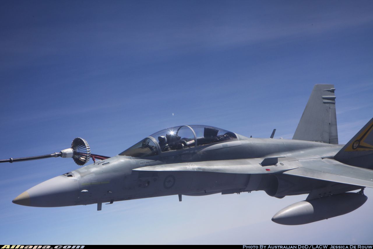 麦克唐纳-道格拉斯 F/A-18B&ldquo;大黄蜂&rdquo; \vert{} ID:19412