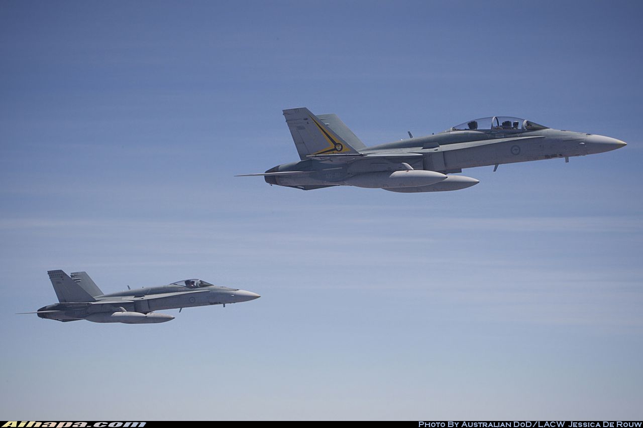 麦克唐纳-道格拉斯 F/A-18B&ldquo;大黄蜂&rdquo; \vert{} ID:19410