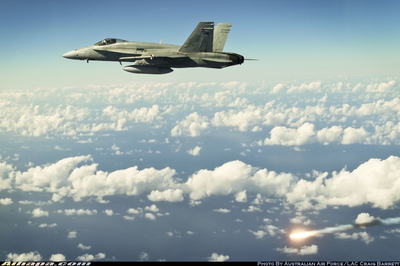 麦克唐纳-道格拉斯 F/A-18A&ldquo;大黄蜂&rdquo; \vert{} ID:20615