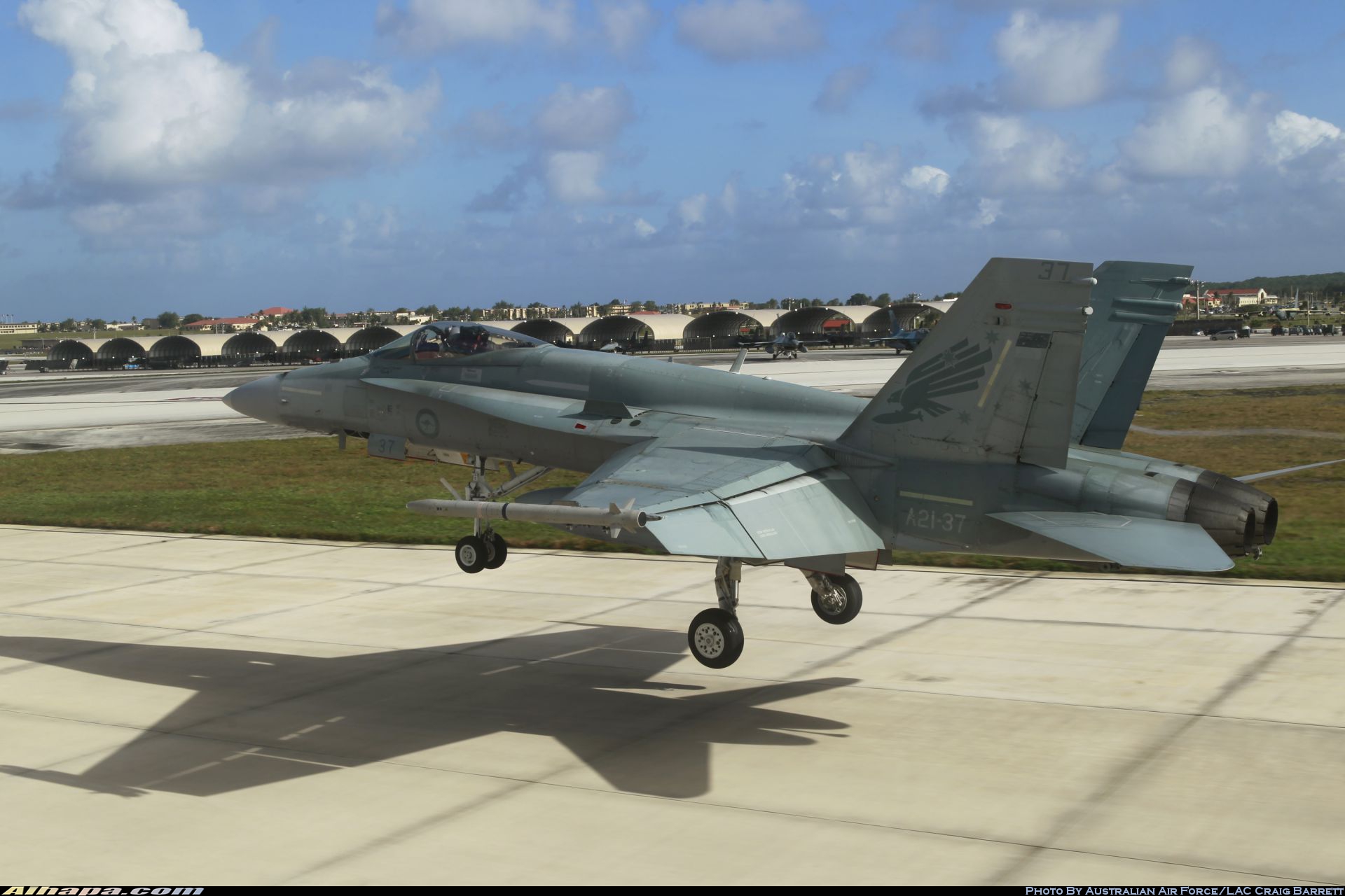 麦克唐纳-道格拉斯 F/A-18A&ldquo;大黄蜂&rdquo; \vert{} ID:20645