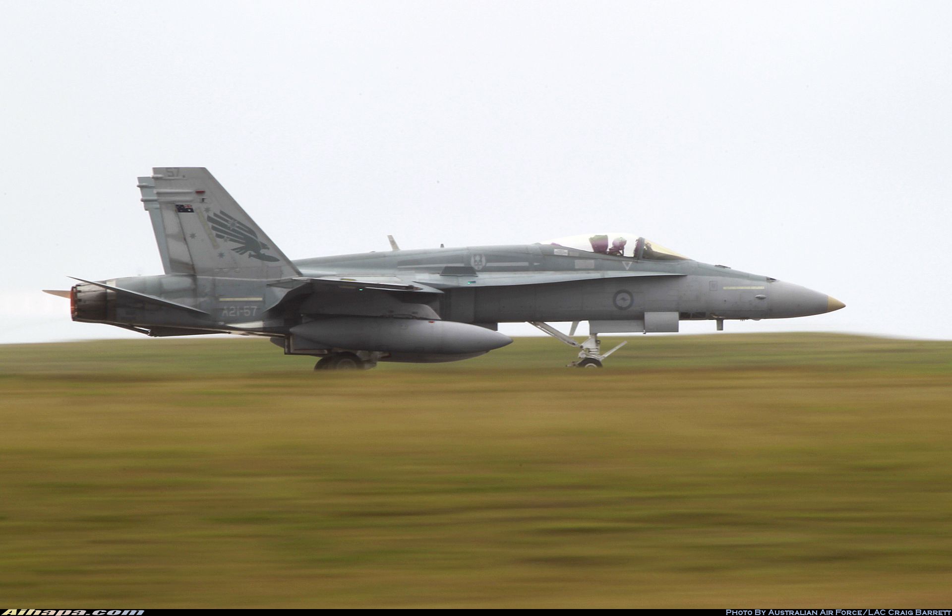 麦克唐纳-道格拉斯 F/A-18A&ldquo;大黄蜂&rdquo; \vert{} ID:20647