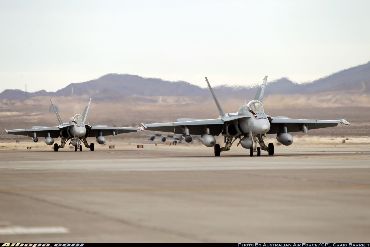 麦克唐纳-道格拉斯 F/A-18A&ldquo;大黄蜂&rdquo; \vert{} ID:17752