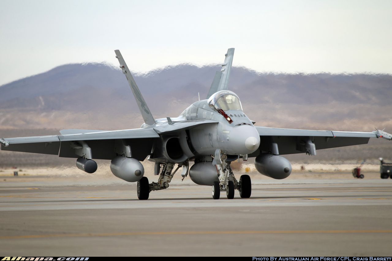 麦克唐纳-道格拉斯 F/A-18A&ldquo;大黄蜂&rdquo; \vert{} ID:17750