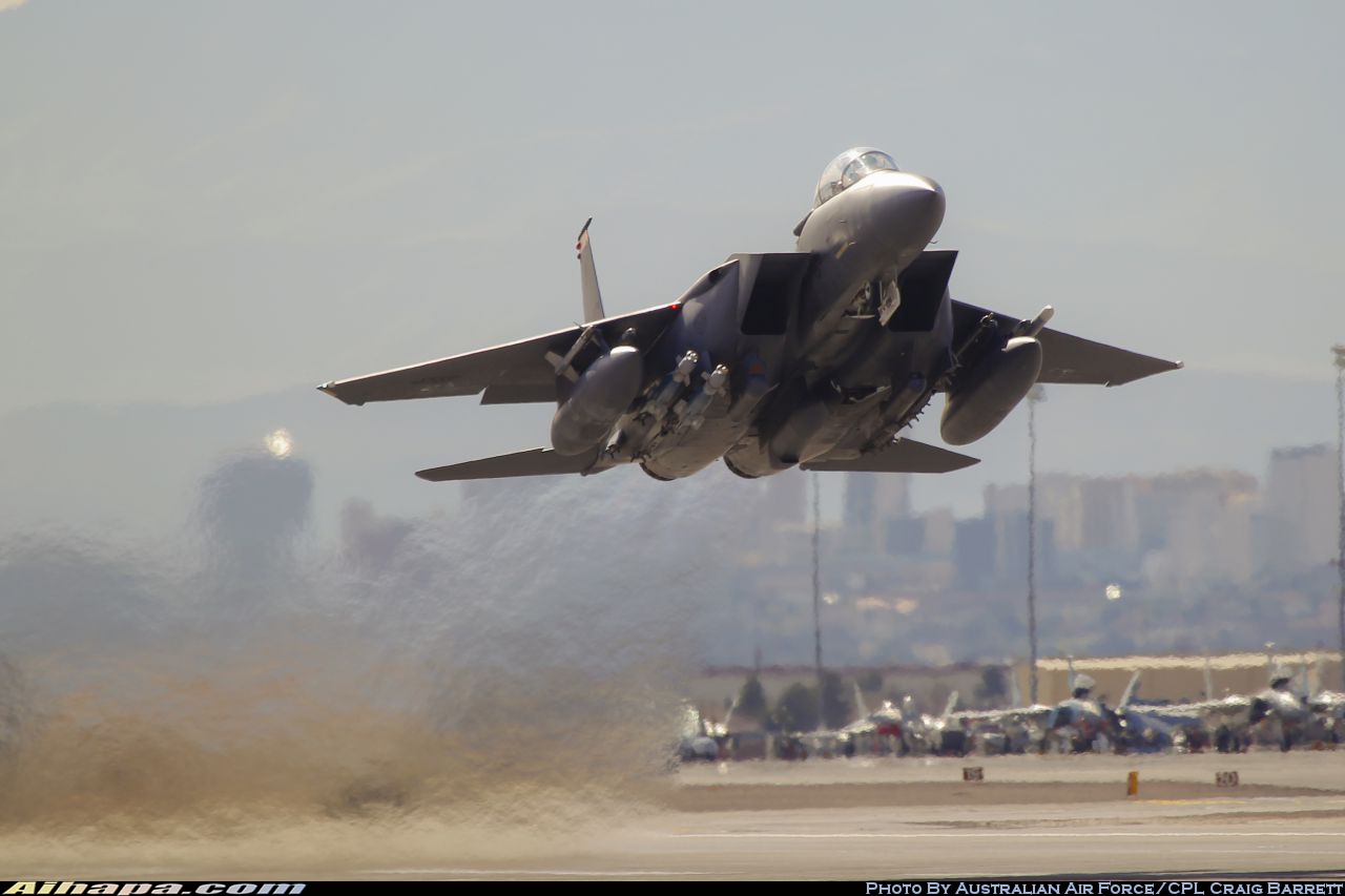 麦克唐纳-道格拉斯 F-15E&ldquo;攻击鹰&rdquo; \vert{} ID:17764