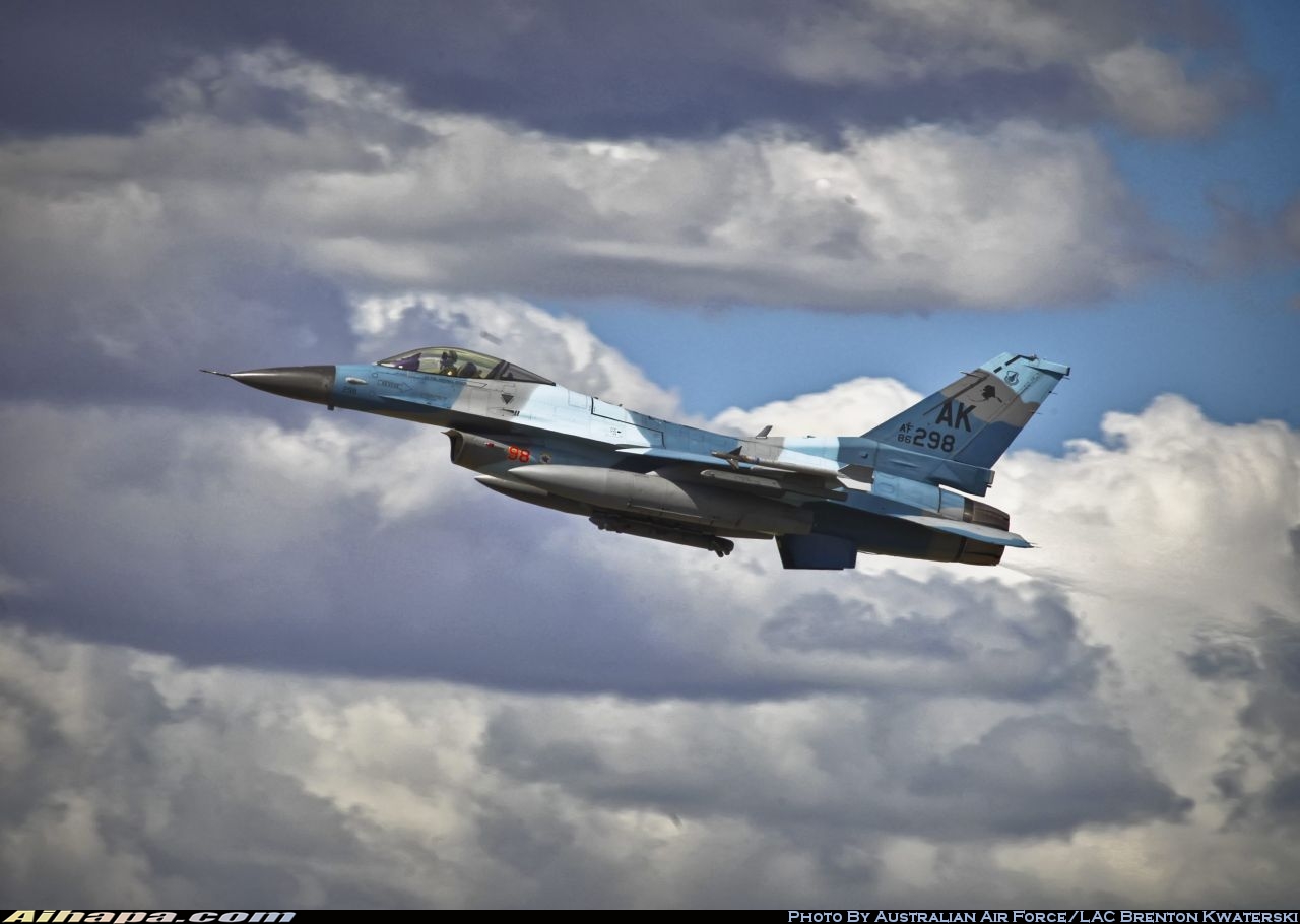 通用动力 F-16C&ldquo;战隼&rdquo; \vert{} ID:32247