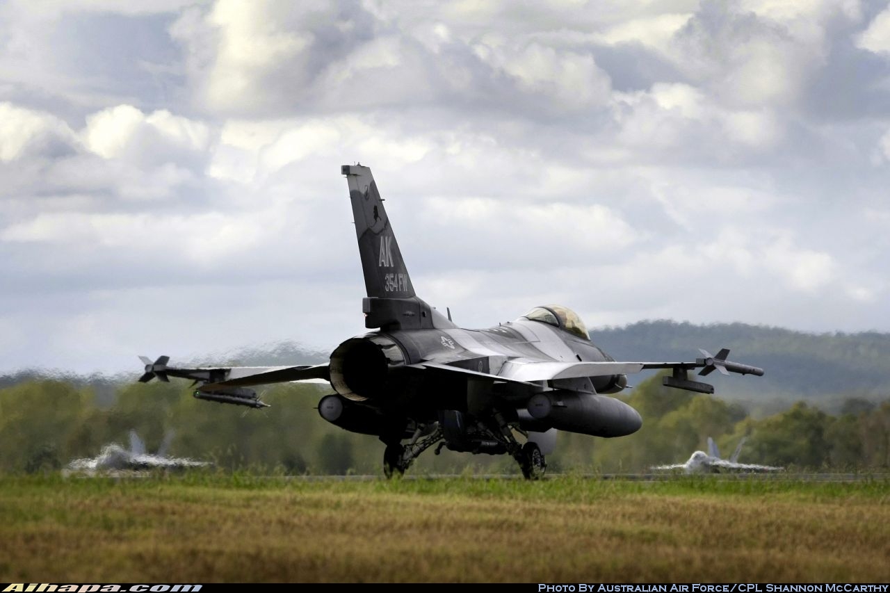 通用动力 F-16C&ldquo;战隼&rdquo; \vert{} ID:32253