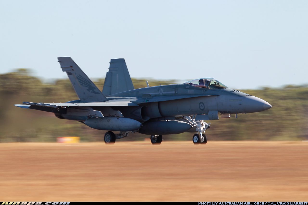 麦克唐纳-道格拉斯 F/A-18A&ldquo;大黄蜂&rdquo; \vert{} ID:9576
