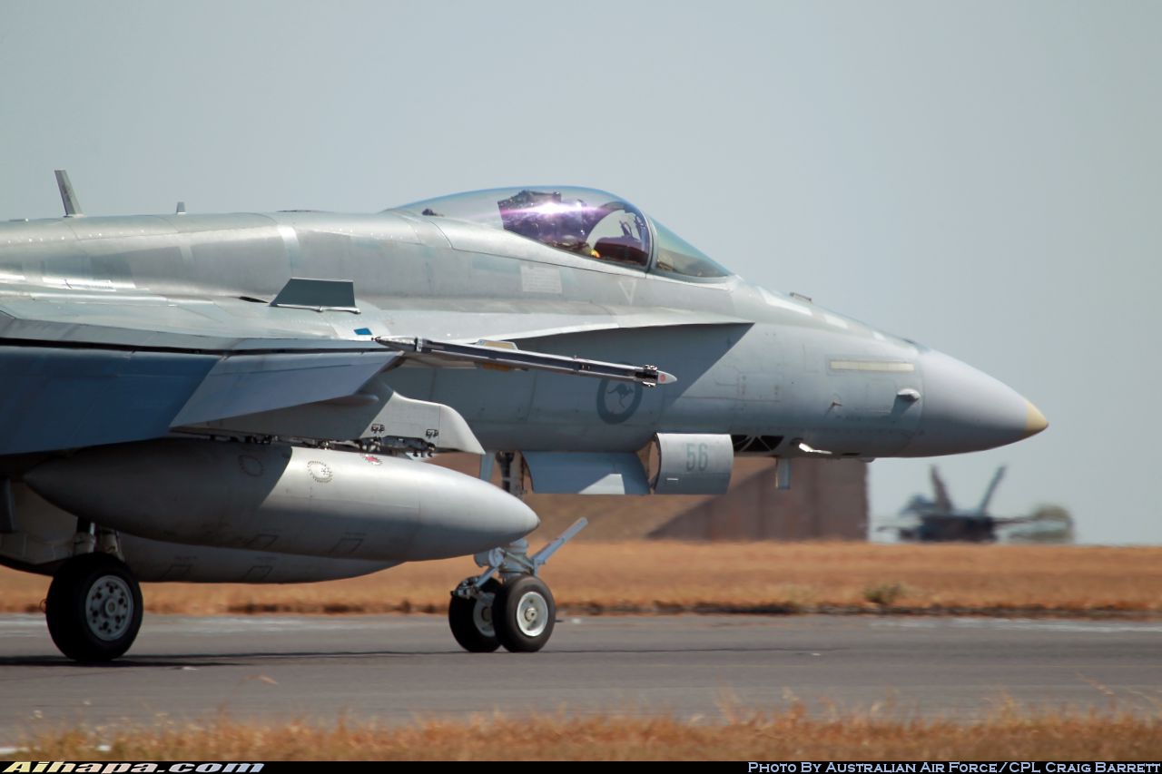 麦克唐纳-道格拉斯 F/A-18A&ldquo;大黄蜂&rdquo; \vert{} ID:9588
