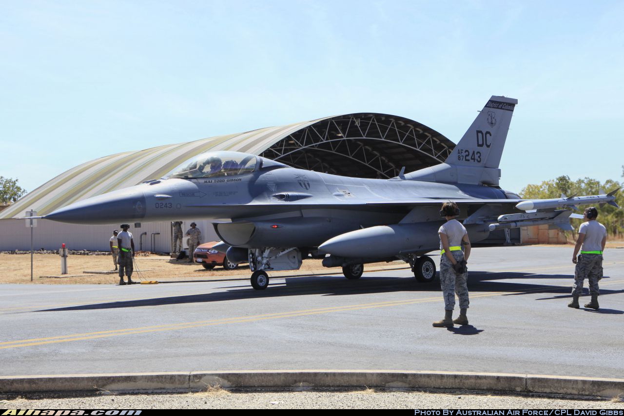 通用动力 F-16C&ldquo;战隼&rdquo; \vert{} ID:9992