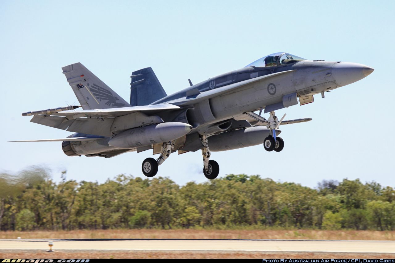 麦克唐纳-道格拉斯 F/A-18A&ldquo;大黄蜂&rdquo; \vert{} ID:10864