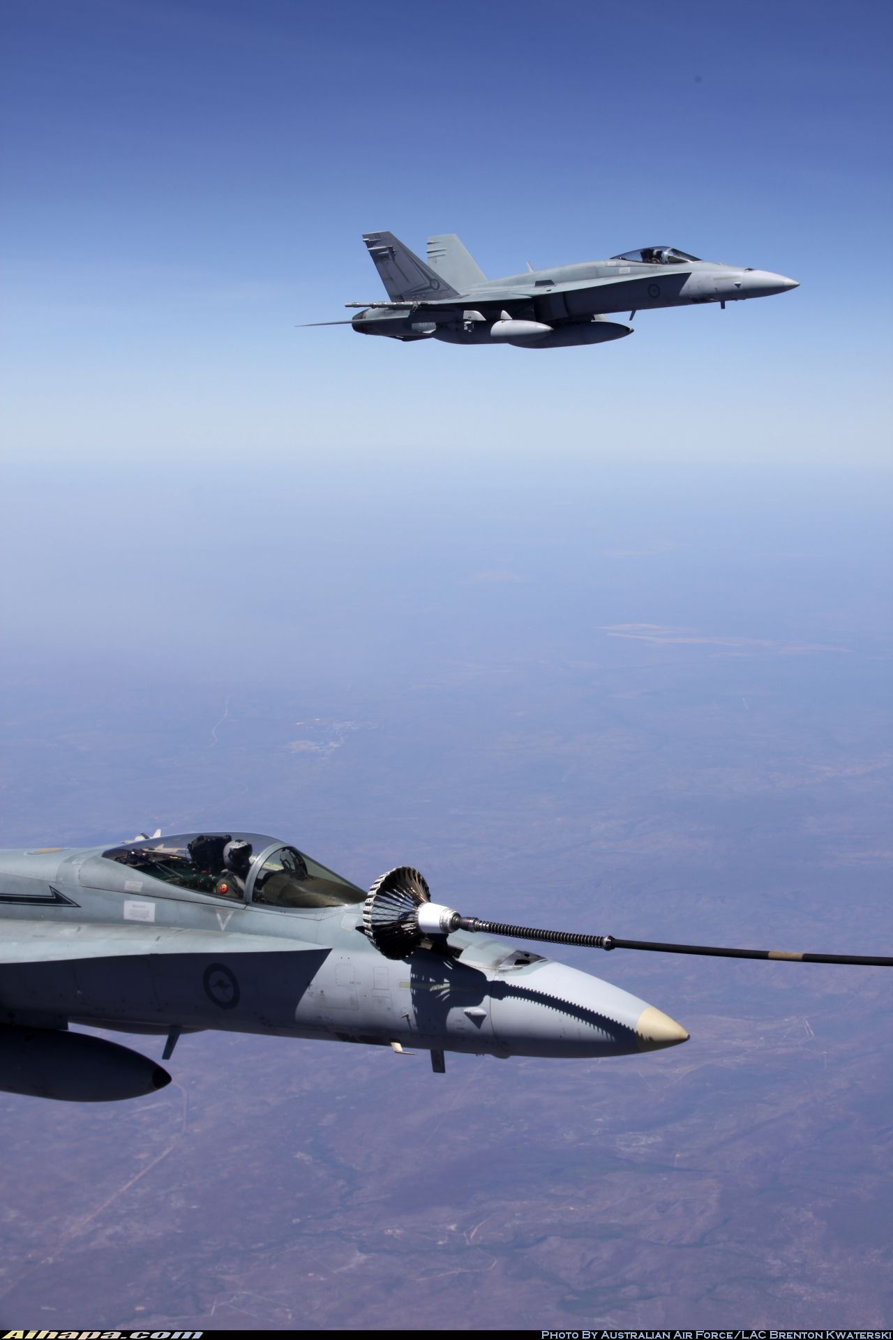 麦克唐纳-道格拉斯 F/A-18A&ldquo;大黄蜂&rdquo; \vert{} ID:10882