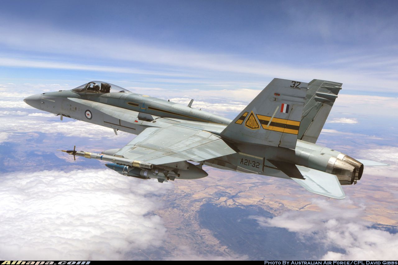 麦克唐纳-道格拉斯 F/A-18A&ldquo;大黄蜂&rdquo; \vert{} ID:18627
