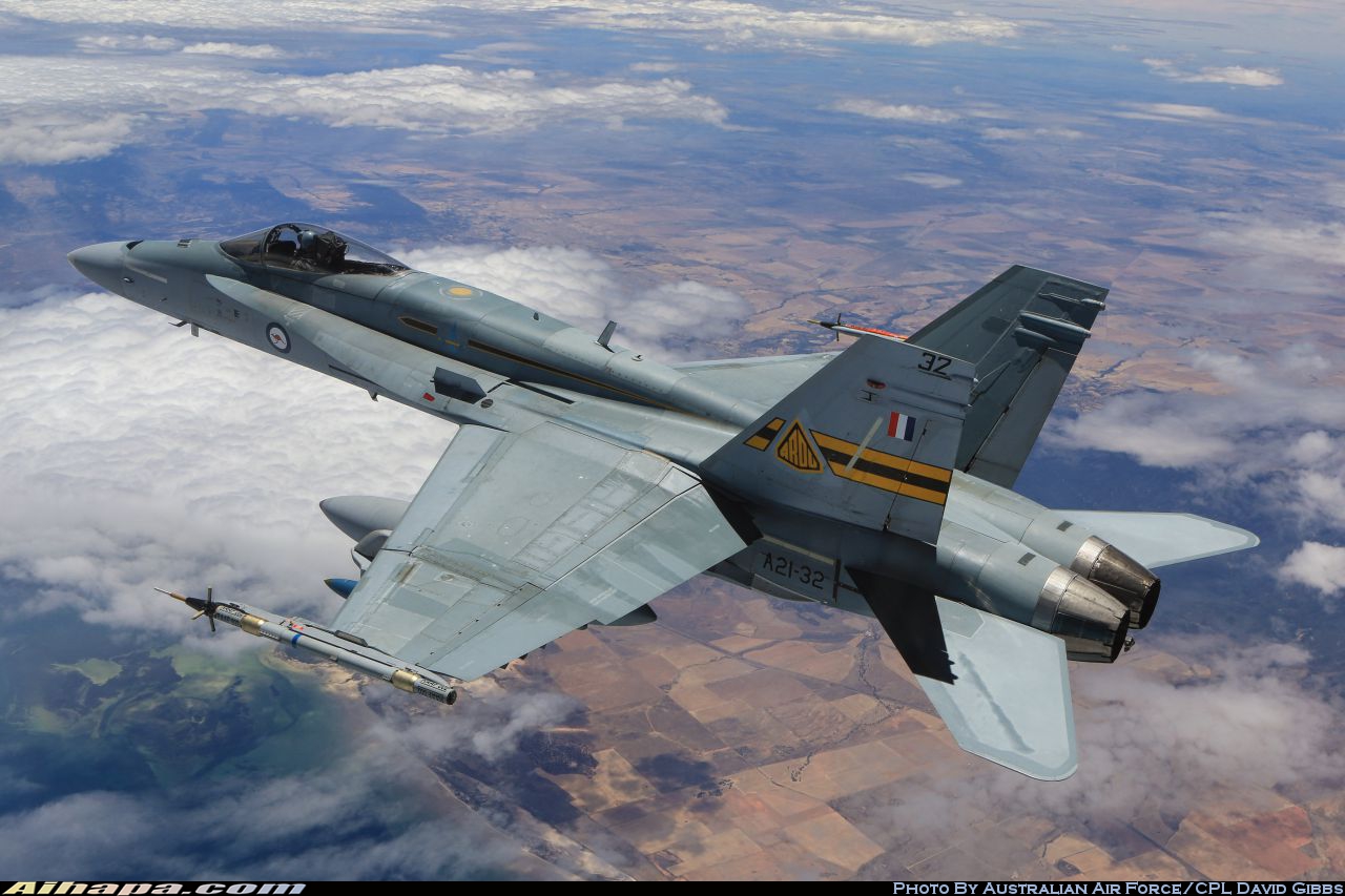 麦克唐纳-道格拉斯 F/A-18A&ldquo;大黄蜂&rdquo; \vert{} ID:18629