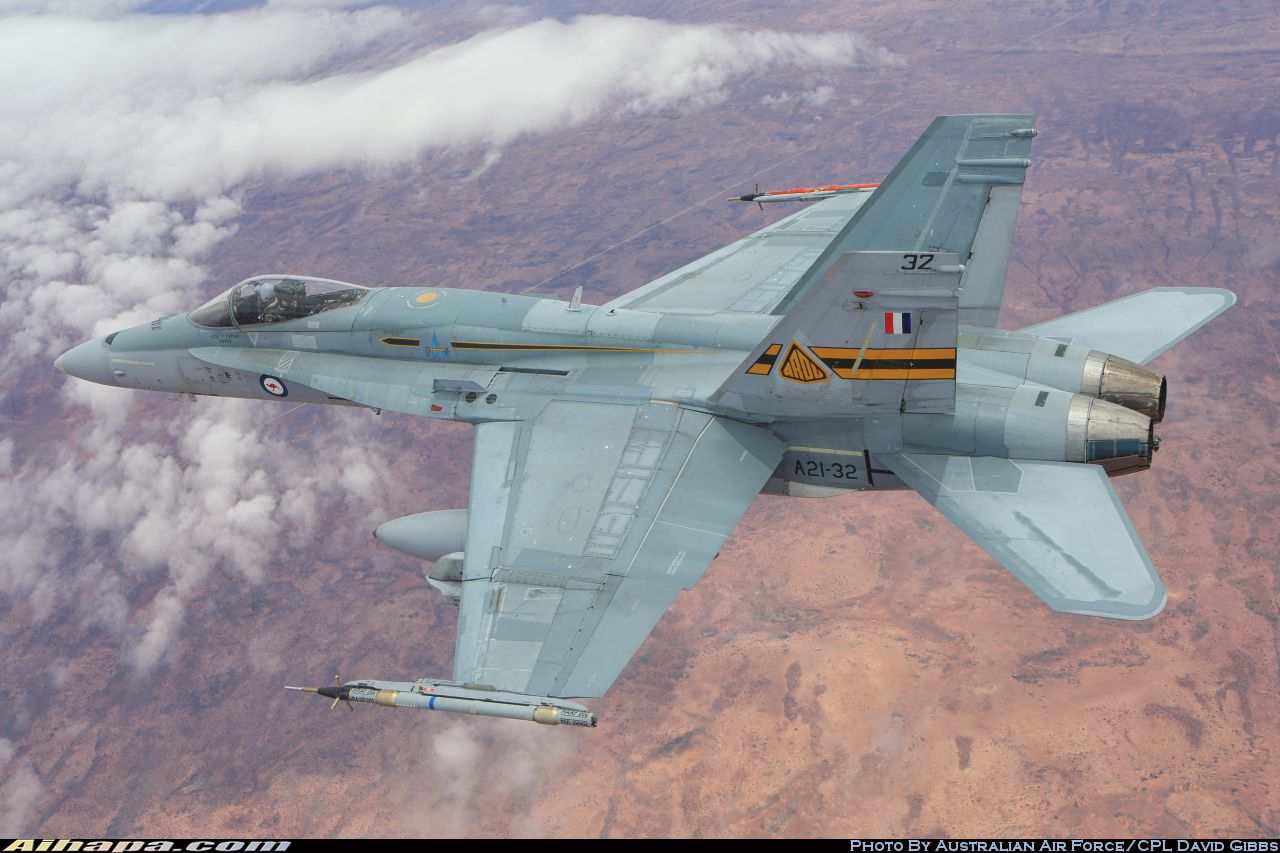麦克唐纳-道格拉斯 F/A-18A&ldquo;大黄蜂&rdquo; \vert{} ID:18635