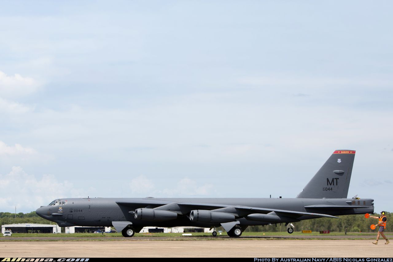 波音 B-52H&ldquo;同温层堡垒&rdquo; \vert{} ID:18649